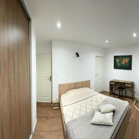 Chez Christian Et Valerie Apartment Rocbaron Екстериор снимка